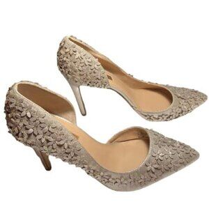 International Concepts Inc. Karlay d'Orsay Metallic Gold Pointy Pumps  EUC 8.5US